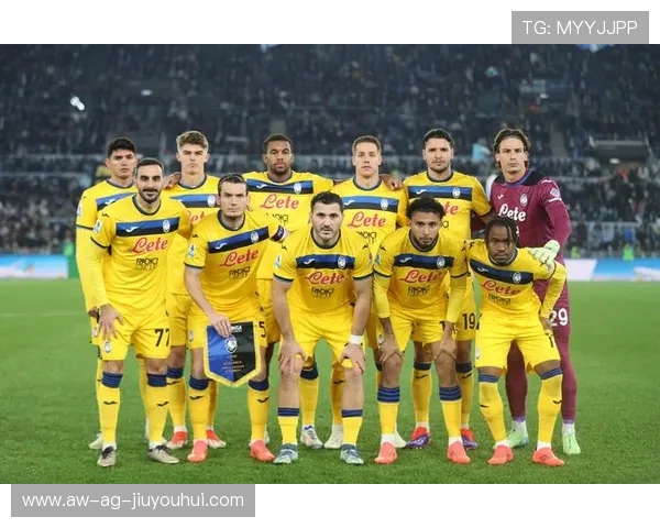 足球对抗中的战略布局与技术运用探析球员如何在比赛中应对身体对抗与战术挑战